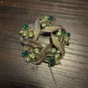 Elegant Green and Gold Brooch